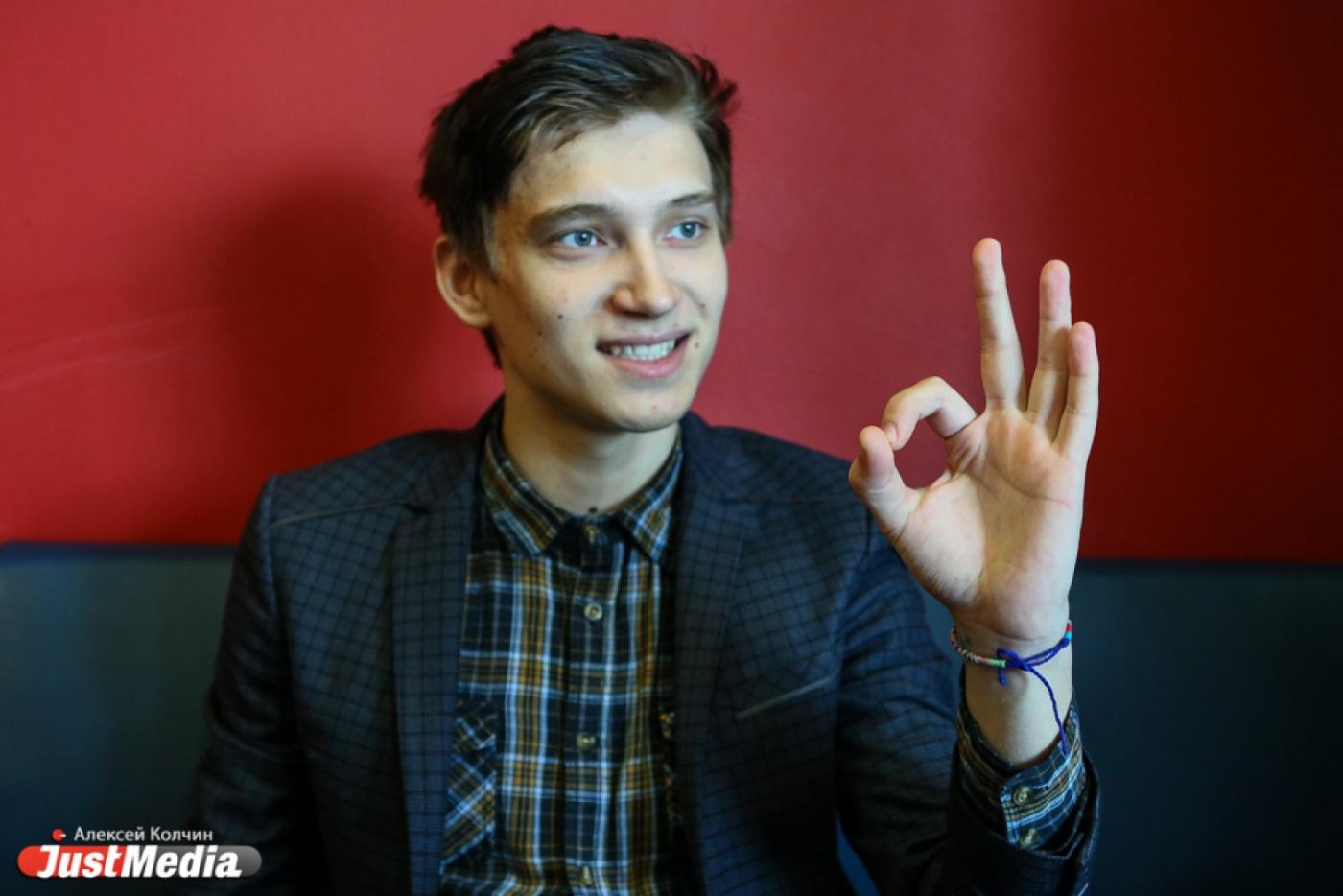 Автор «голого поздравления» Илья Рай: «Все, что я делаю, - это чистая психология» - Фото 1