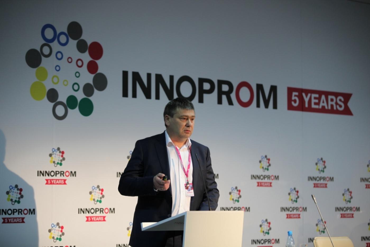 «Уникальный опыт Урала будем тиражировать на всю Россию».Ведущие эксперты обсудили в Екатеринбурге перспективы развития железнодорожного транспорта страны  - Фото 1