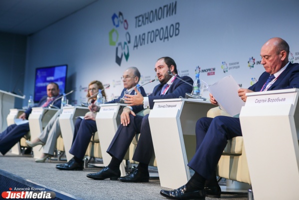 Застройщиков могут освободить от обязанности прокладывать сети. «Это все равно, что строить магазины лично для производителей конфет» - Фото 1