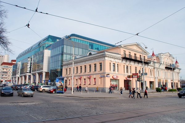 Рынок БЦ Екатеринбурга замер до осени. Виной тому перенасыщение площадями и политическая обстановка - Фото 1