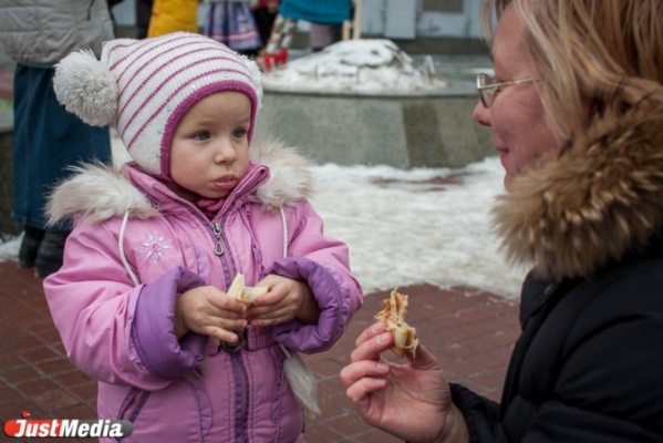 Символы солнца с крабом, моцареллой или форелевой икрой. Путеводитель по блинным местам Екатеринбурга. ЦЕНЫ