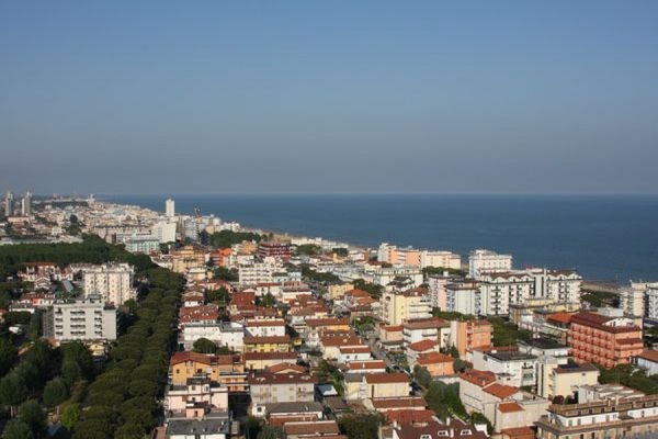 Пляжная Италия: Лидо ди Езоло – идеальный курорт для семейного отдыха - Фото 1