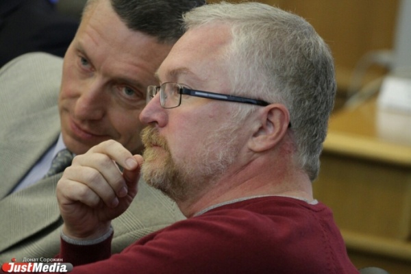 Киселев вернулся к проверенному способу политической борьбы. Депутат сорвал кворум, чтобы не лишать себя и своего друга зарплаты