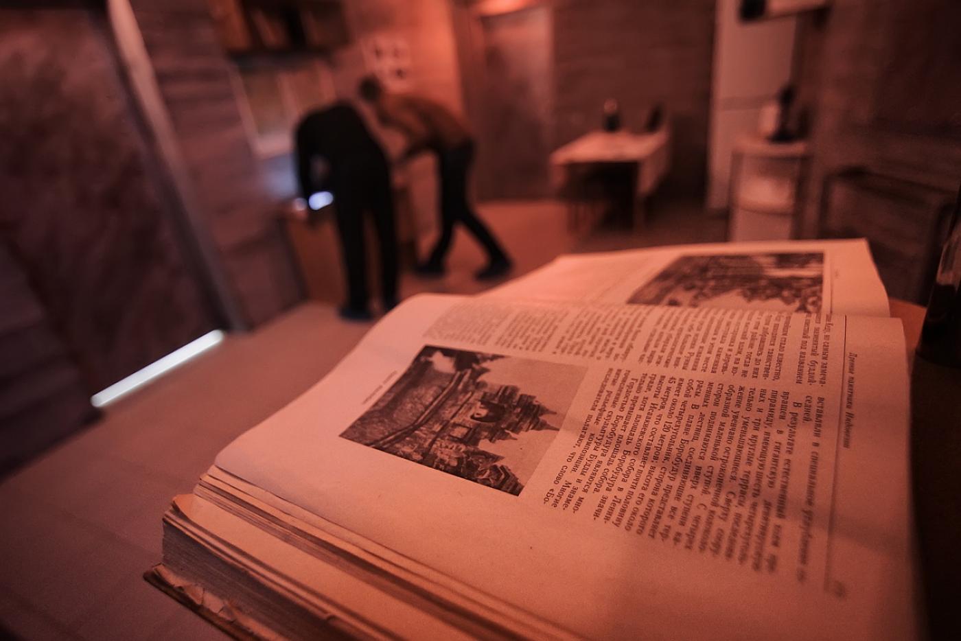 Корреспонденты JustMedia.ru с трудом выбрались из подземного бункера, пережив ядерную войну - Фото 1