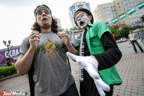 Из Золотого зала Вены через полеты наяву к «Року Апокалипсиса». Куда стоит пойти екатеринбуржцам в выходные. ОБЗОР ПЛОЩАДОК