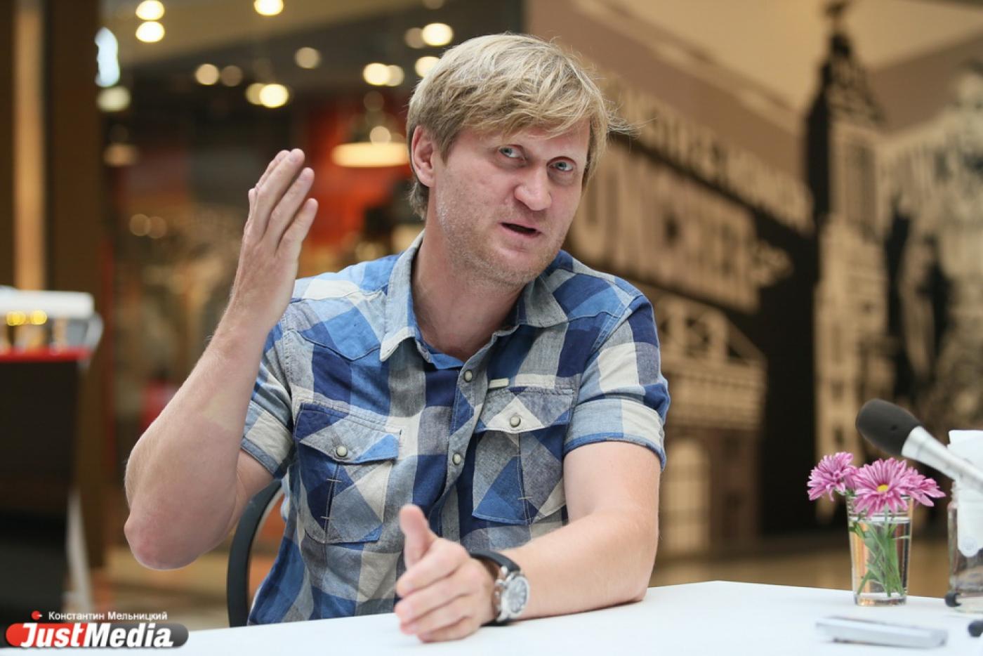 «Похудел на три килограмма». Андрей Рожков агитирует за спорт и зовет на «Европу-Азию» - Фото 1