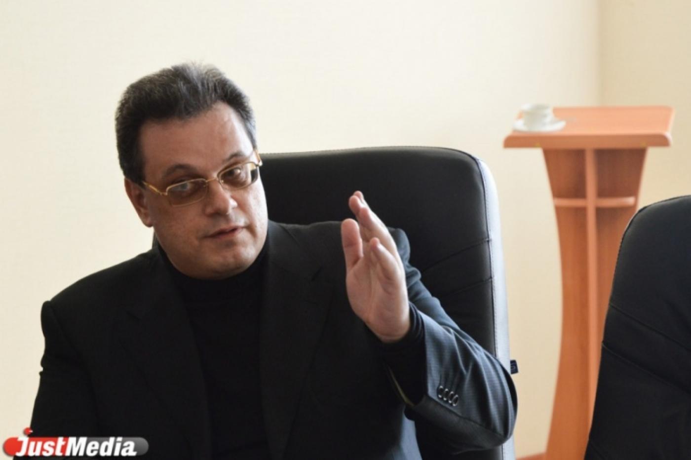 Открытая позиция. Александр Трахтенберг раскритиковал закон о платных федеральных трассах: «РЖД надо бить по рукам». - Фото 1