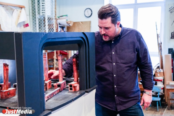 Застенки концлагеря, офицеры СС в форме от Hugo Boss и пятизвездочный лайнер. Екатеринбургский театр оперы приоткрыл завесу «Пассажирки» Вайнберга