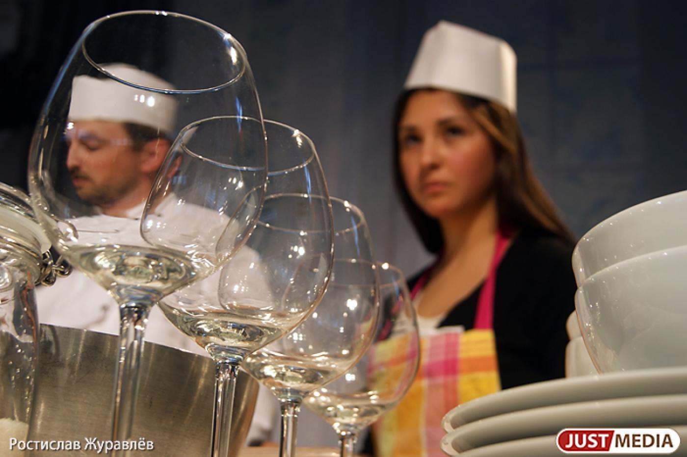 Обзор НОВЫХ ТРЕНДОВ ресторанного бизнеса: в Екатеринбург идут монорестораны, здоровый стрит-фуд и фуд-корты-ярмарки в ТЦ  - Фото 1