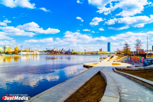 «Не надо одевать нашу маленькую речку в бетон». Эксперты Forum 100+ - о том, как нужно развивать набережную Исети в Екатеринбурге