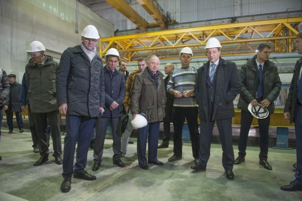 Холманских обсудил с ведущими застройщиками Екатеринбурга проблемы исполнения указов президента