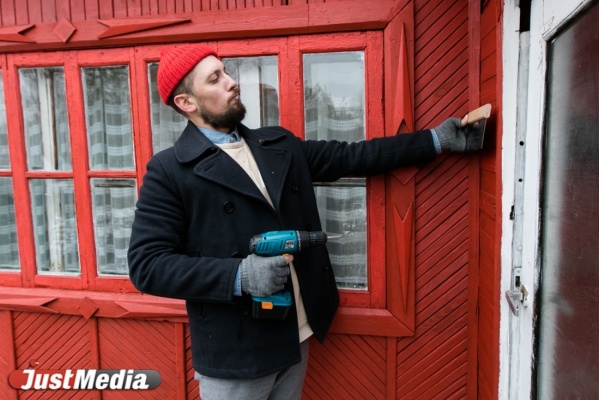 Индонезийцы просятся в гости к Александру Царикову. Шоумен открыл на своем участке первый в городе Музей советской дачи