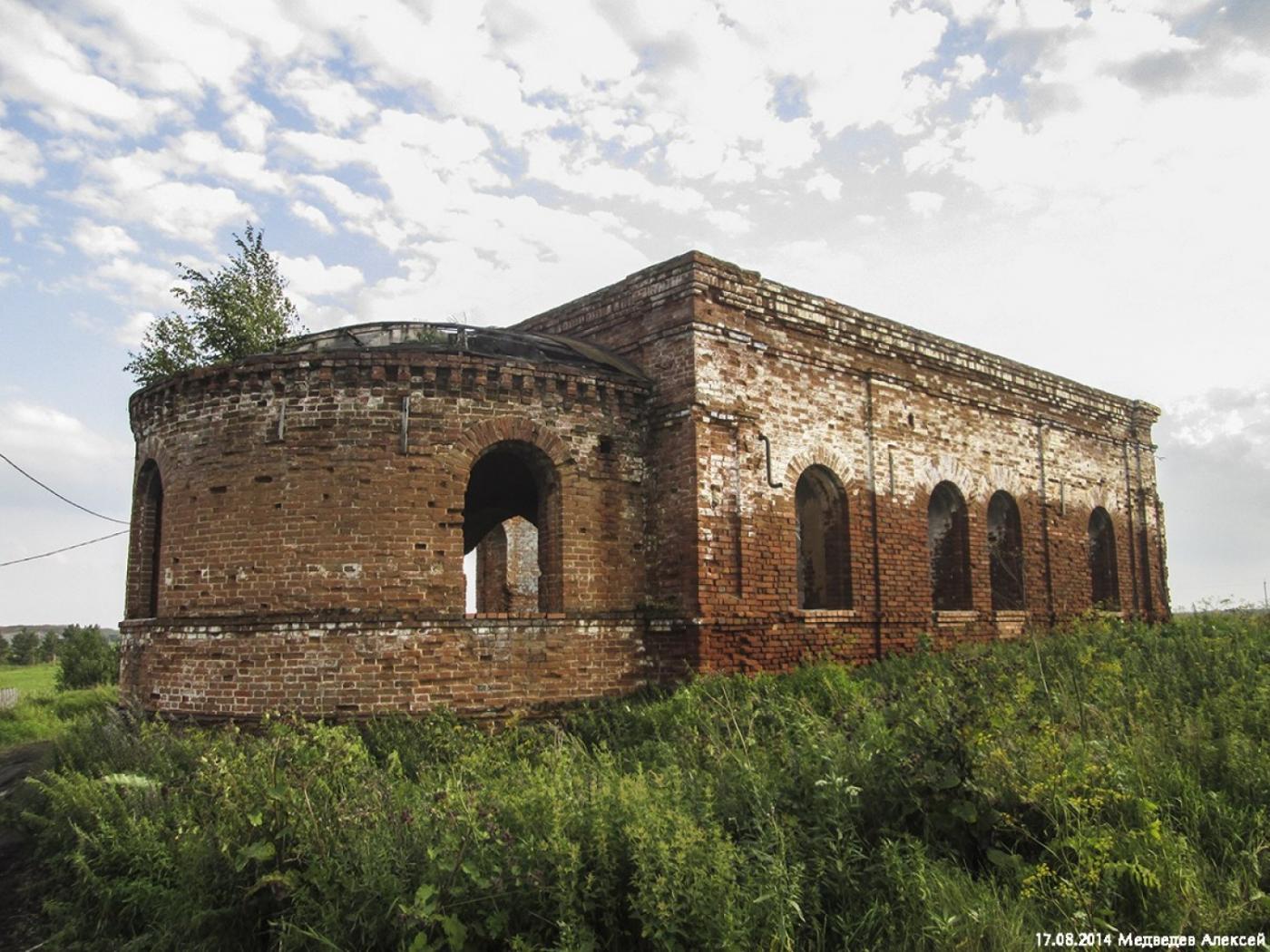 «Храмы — история, вся жизнь человека проходила через них». Уральцы за восстановление разрушенных церквей, а не за строительство новых - Фото 1