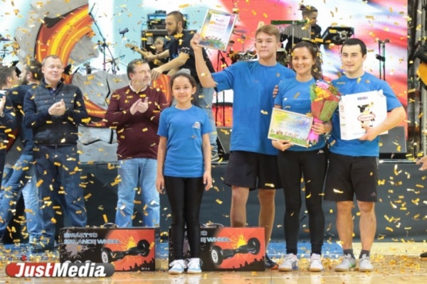 «УГМК сплачивает людей». В свой день рождения компания выбрала самую дружную и спортивную семью 