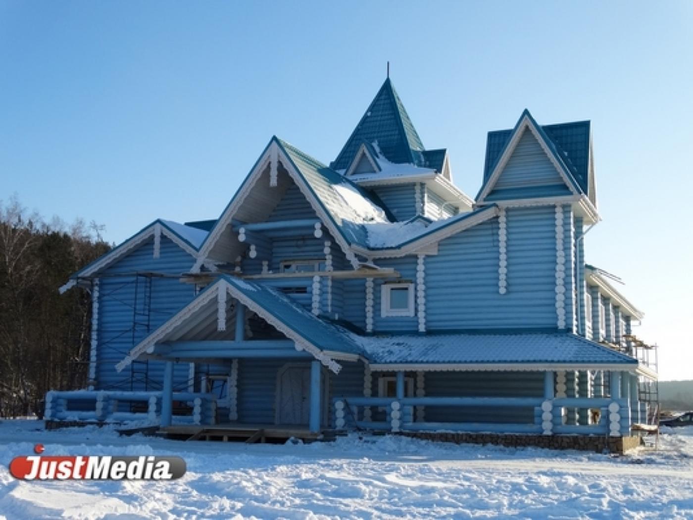 Комната Деда Мороза, сказочная елка, Пещера Хозяйки Медной горы. В Арамиле презентовали вторую очередь тематического Парка Сказов. ФОТО - Фото 1