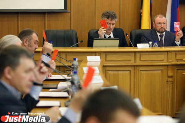 Депутаты гордумы раскритиковали новую транспортную схему Екатеринбурга: «Гладко было на бумаге, да наткнулись на овраги»