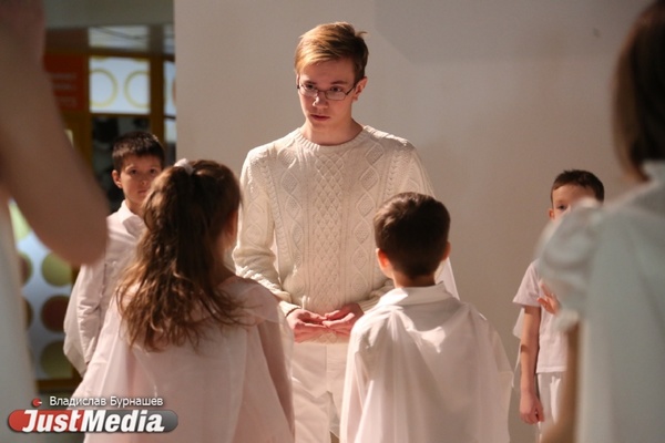 «Снимали полонез два часа – дети чуть не отреклись от профессии актера». JustMedia побывал на съемках детского фильма про ангелов