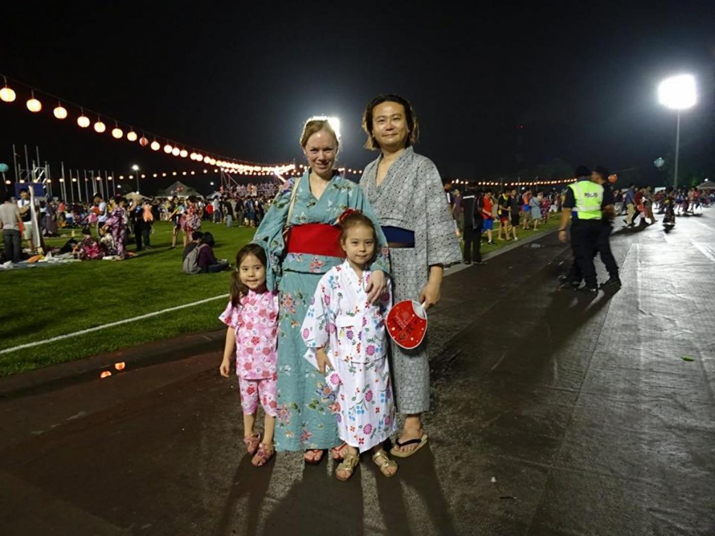 «Мы с мужем говорим на японском. Муж с детьми — на английском. Я с детьми — на русском». Все прелести смешанных браков в рассказе уралочки. СПЕЦПРОЕКТ - Фото 1