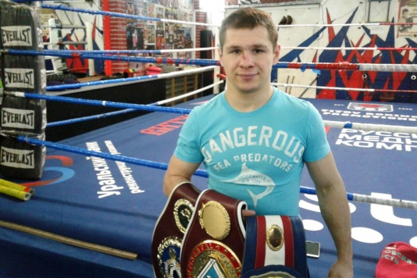 Евгений Чупраков боксер