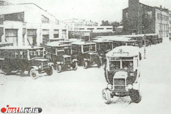 Срывали постройку Уралмашстроя и провоцировали драки. Как свердловские автобусы работали до войны в СПЕЦПРОЕКТе «Е-транспорт»