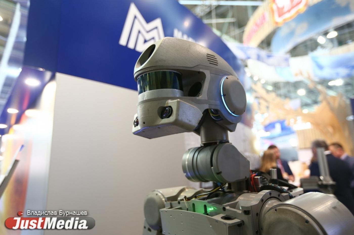 Сбиваем дронов-нарушителей и создаем собственные голограммы. Чем заняться на ИННОПРОМЕ-2017. ФОТО. ВИДЕО - Фото 1