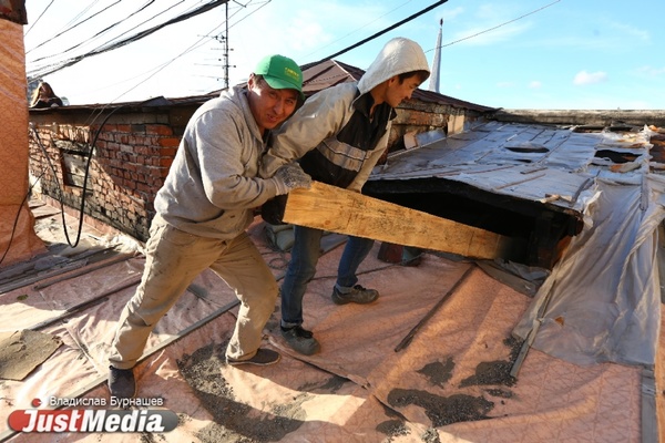 Восстановление дома в Городке чекистов началось только через четыре месяца