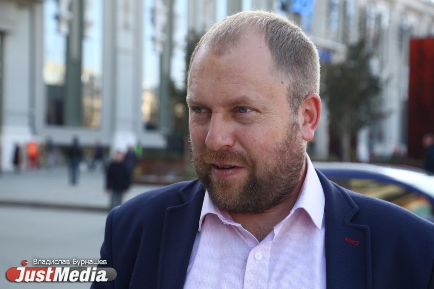 Виктор Юровицкий, зампред комитета благоустройства: «Отремонтируем Шефскую, Белинского и Блюхера. Остальные – финансирование уточняется». ИНТЕРВЬЮ - Фото 1