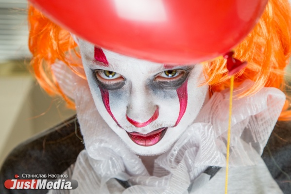 Белые ходоки и Оно уже близко. Топ образов на Хэллоуин от художника с участием JustMedia.ru. ФОТО И ВИДЕО - Фото 1