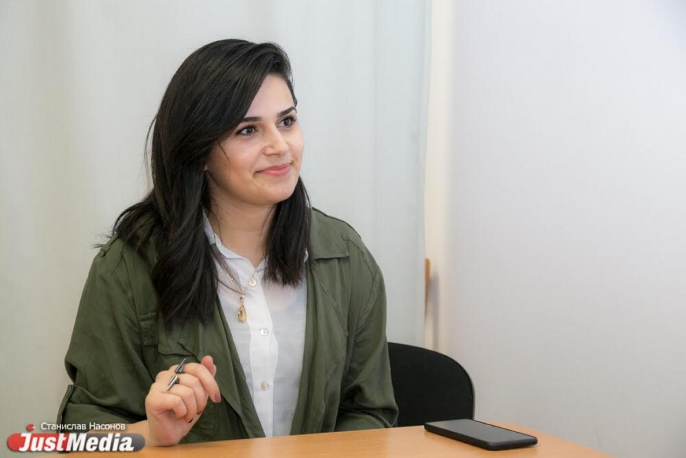 «Муж удивляется моей морозостойкости». Преподавательница из Палестины о любви к теплой русской зиме, скучных уральских ресторанах и пугающем арабском. СПЕЦПРОЕКТ - Фото 1