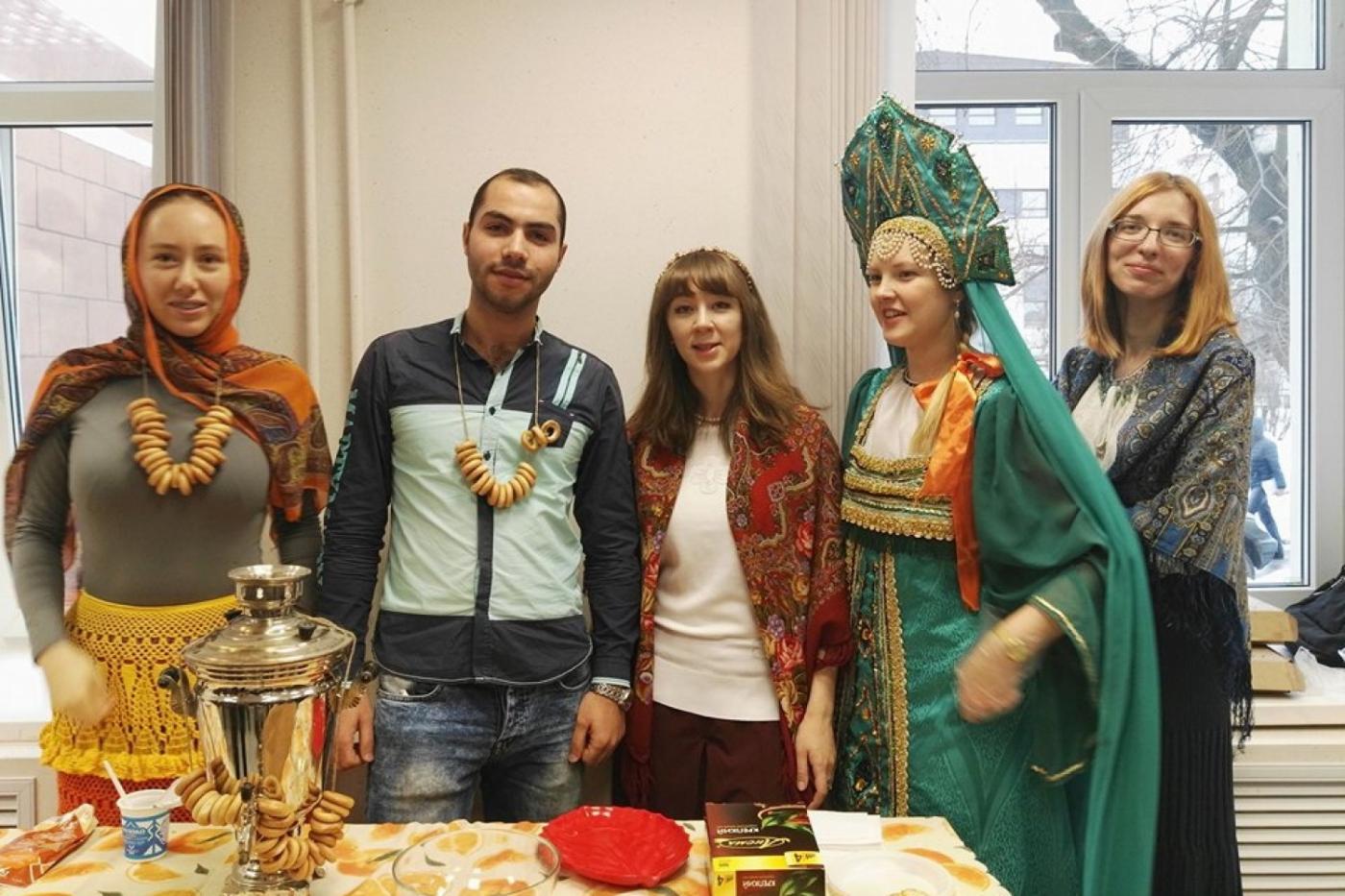 «В моей стране не попасть к главе города, в Екатеринбурге – по-другому». Научный сотрудник-египтянин - о небольших порциях в уральских кафе и кокошниках. СПЕЦПРОЕКТ - Фото 1