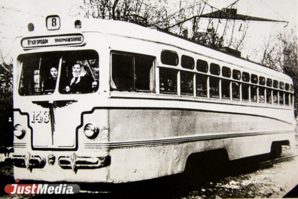 Бездомные «машины», собачий холод и жуткая давка. Как работал свердловский трамвай в годы пятой пятилетки в СПЕЦПРОЕКТе «Е-транспорт» - Фото 1