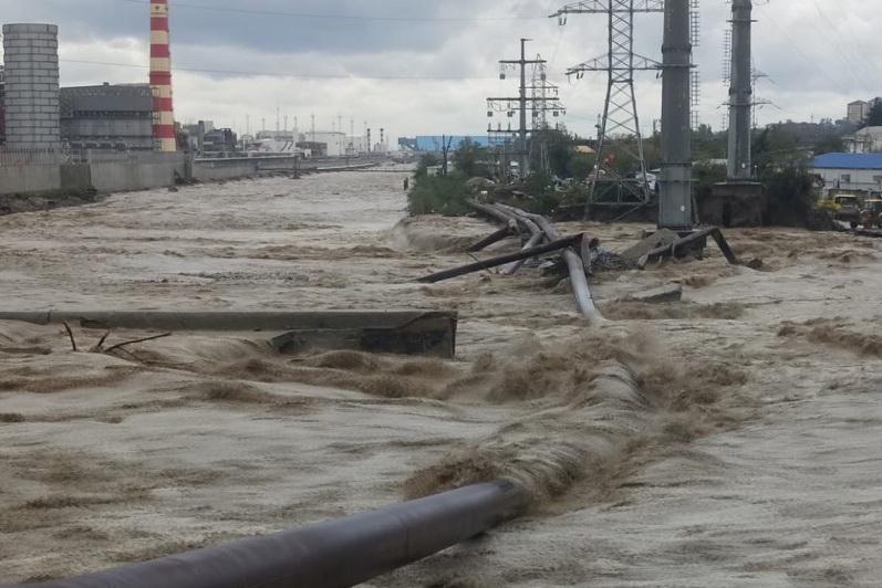 Наводнение на Кубани грозит российскому курорту экологической катастрофой. ФОТО, ВИДЕО - Фото 1