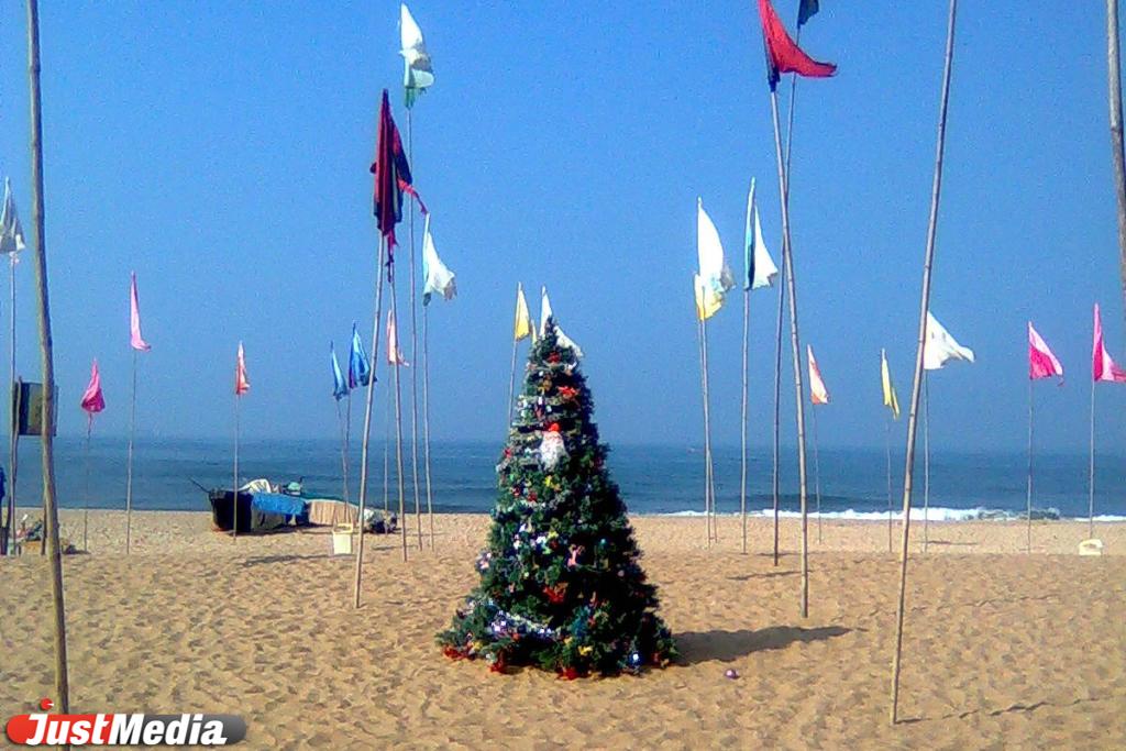 Синее нижнее белье привлекает удачу, а стук крышками кастрюль отгоняет злых духов: как встречают Новый год за границей - Фото 1