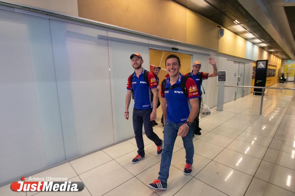 «Были достойны победы, но судьба подготовила другой исход». Сергей Карякин вернулся в Екатеринбург и рассказал об итогах «Дакара-2019» - Фото 1