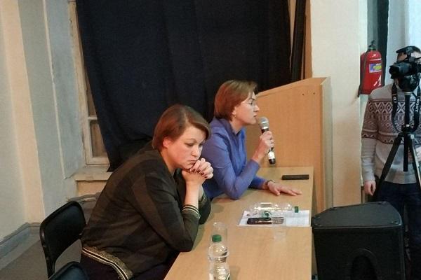 «Из двух обычных школ мы хотим сделать одну супершколу». Екатерина Сибирцева объяснила, зачем она хочет объединить СОШ №1 и гимназию №2 - Фото 1