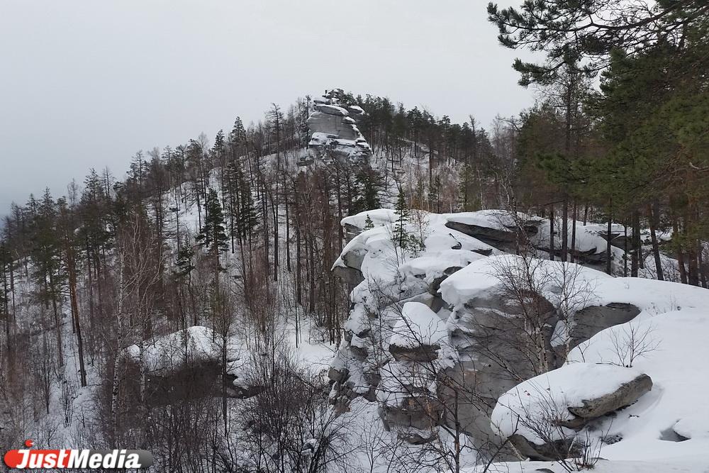 Каменные палатки, только больше в десятки раз. Едем встречать рассвет на Аракульском Шихане - Фото 1