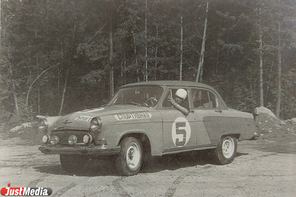 Водили не только автобусы, но и спортивные «Волги». О том, как транспортники организовали свое ралли, в спецпроекте «Е-транспорт» 