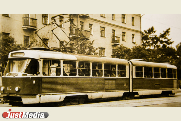 Халатность работников и 21-метровые трамваи-«змейки». Как работали свердловские трамвайщики в начале 1970-х в спецпроекте «Е-транспорт» - Фото 1