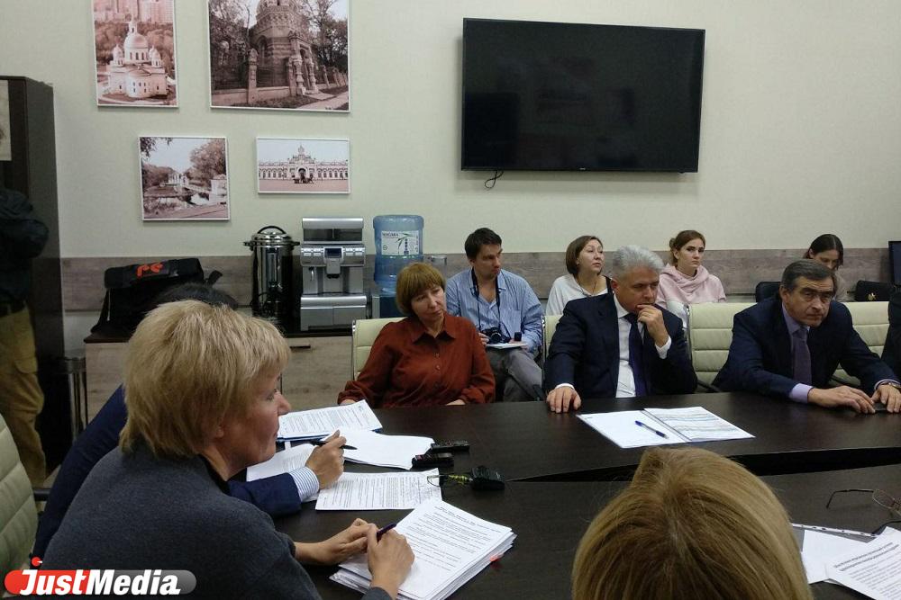 «На законодательном уровне гайки надо закрутить». Эксперты выяснили, как повлиять на студентов-медиков, и обсудили проблемы первичной медицины - Фото 1