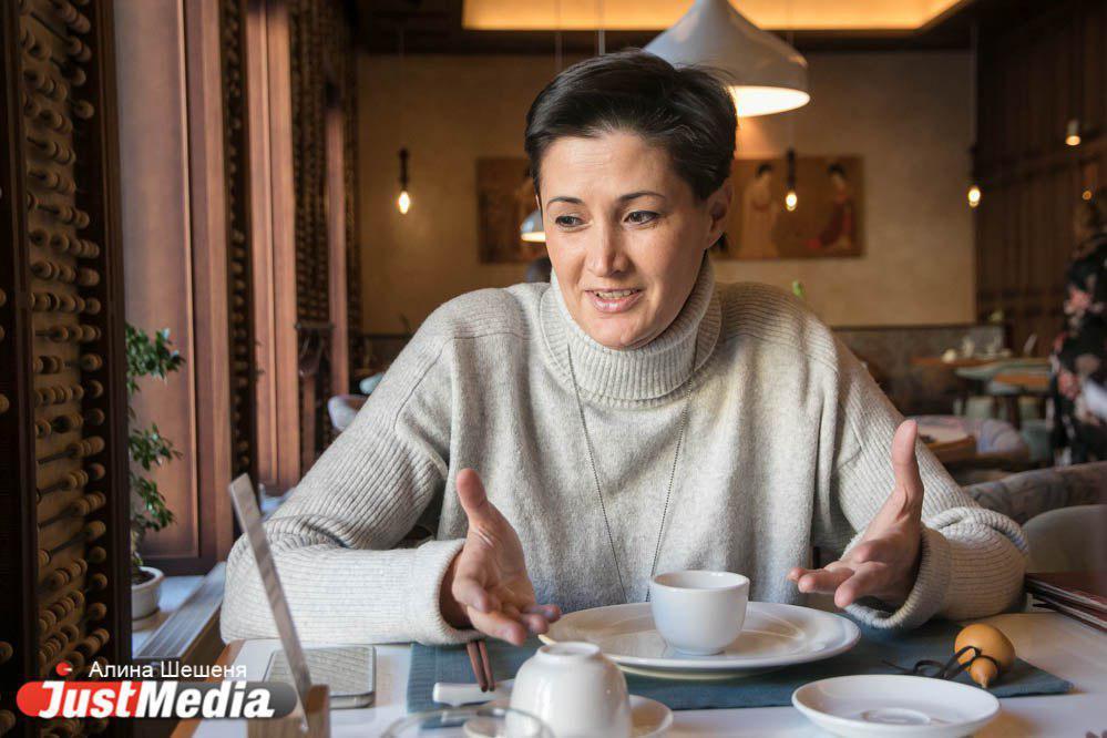 Надежда Абакумова о жизни с Константином Киселевым: «Чтобы не ссориться, мне пришлось заблокировать его страницу в Фейсбуке» #женыдепутатов - Фото 1