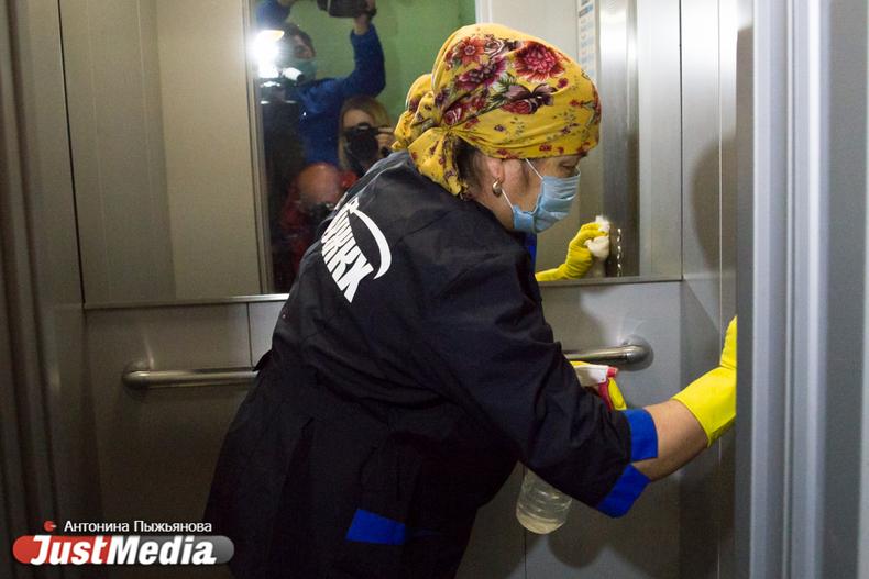 Роспотребнадзор проверил чистоту подъездов в екатеринбургских домах - Фото 1