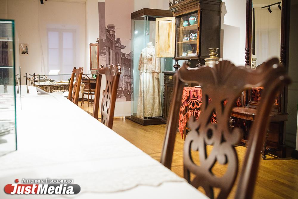 Ночь в екатеринбургском музее. «Компьютерные призраки» МИЕ и таинственный призрак подземного хода в музее ИЗО. JUSTNIGHT - Фото 1