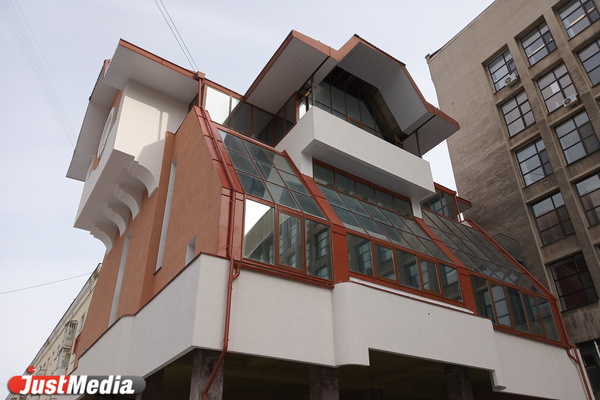 Что такое кинетический театр и почему Петрушка появится на фасаде обновленного театра Кукол - Фото 1