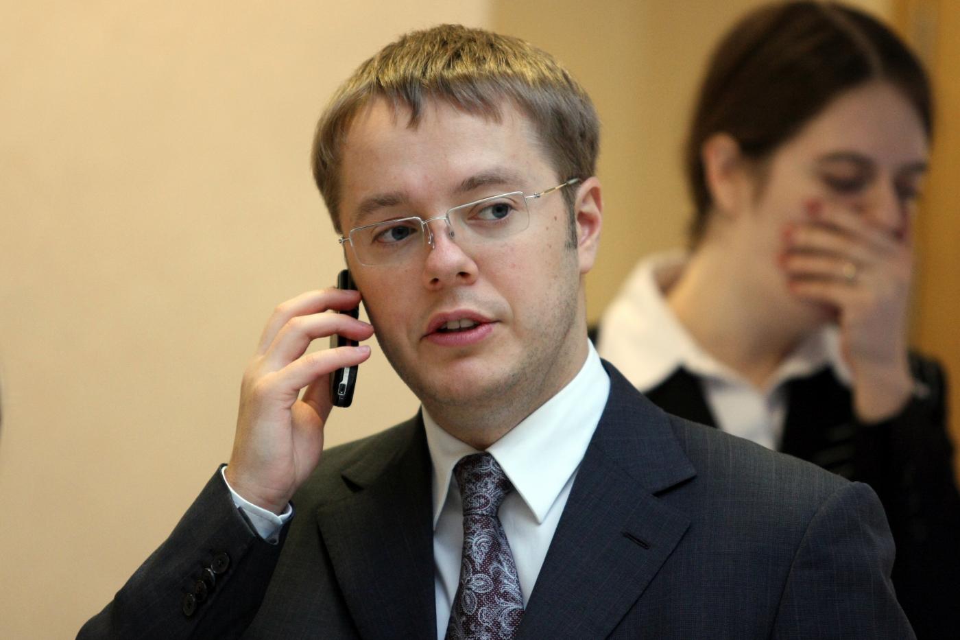 Миллиардер Ковпак, землевладелец Шипулин и скромница Иванова. Кто из кандидатов в депутаты Госдумы сколько заработал - Фото 1