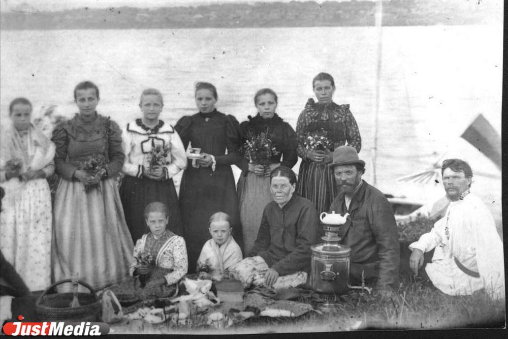 «Вооруженные самоварами, закусками и питиями». Где и как отдыхали летом на природе в дореволюционном Екатеринбурге - Фото 1