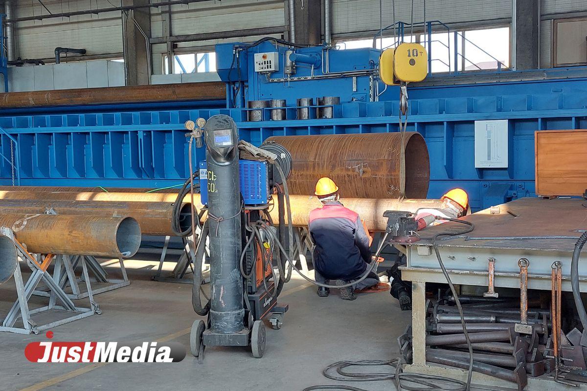 «Русский человек по натуре своей – изобретатель». Как уральский производитель металлоизделий обходит санкции и выпускает собственные комплектующие - Фото 1