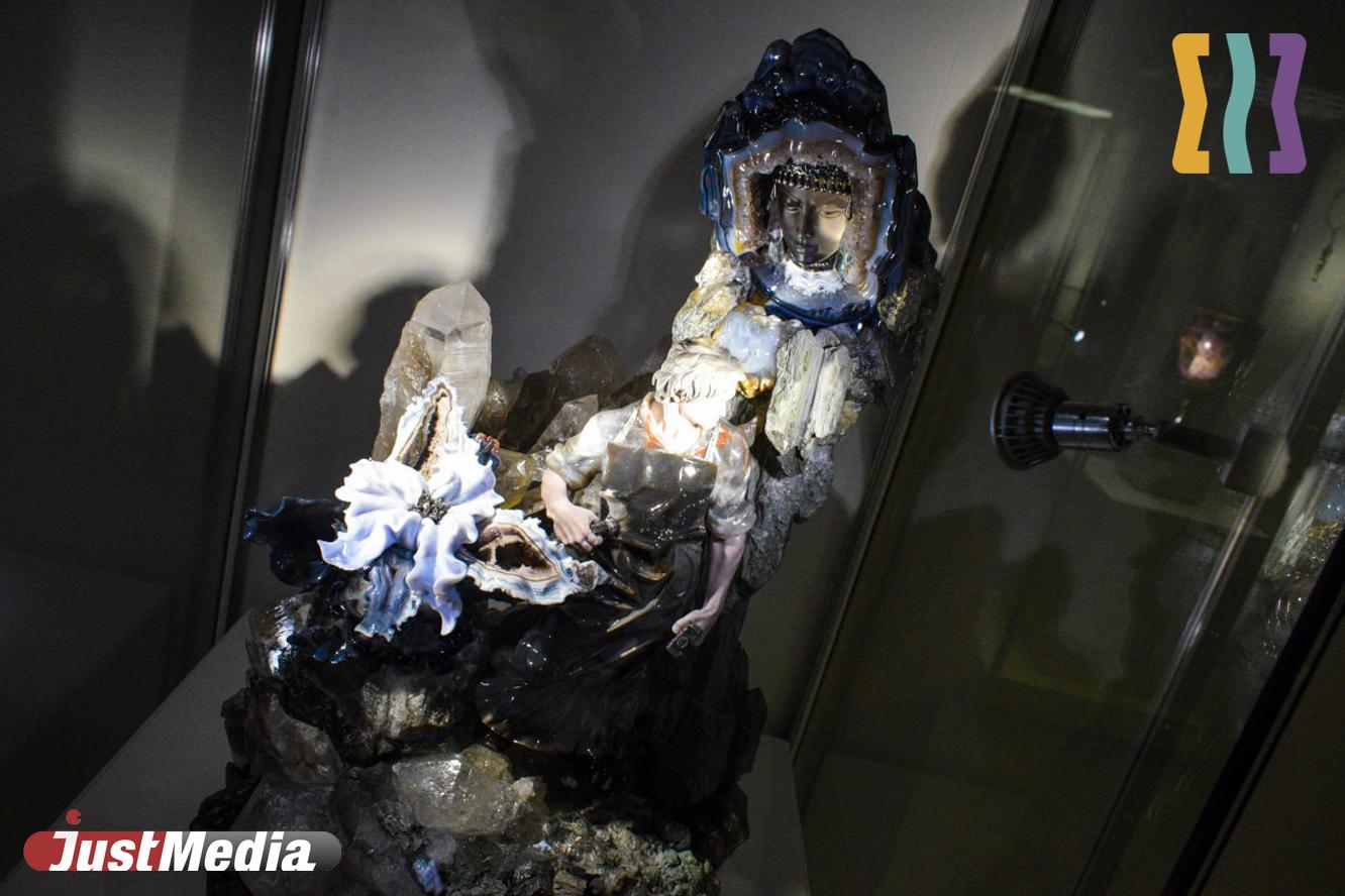 Центр камнерезного дела им. Денисова-Уральского: история Урала в камне - Фото 1