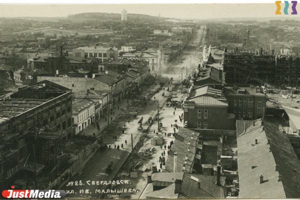 По ней ходили поезда, а в бывшем костеле открыли автовокзал. Семь интересных фактов о Малышева в Екатеринбурге - Фото 1