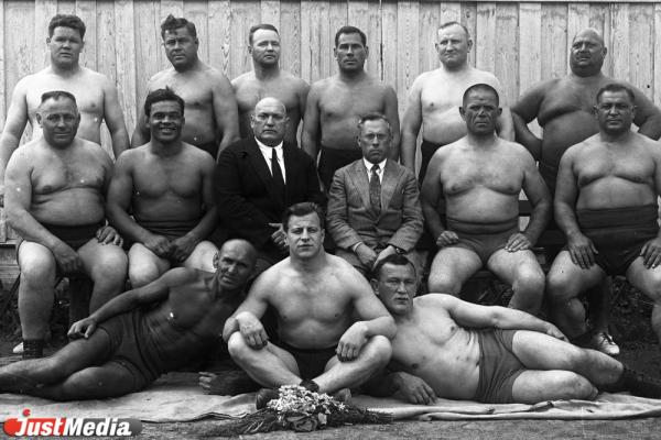 «Мы скорее умрем, чем дадим лес для цирка». Где в Свердловске в 1930-е выступали цирковые артисты  