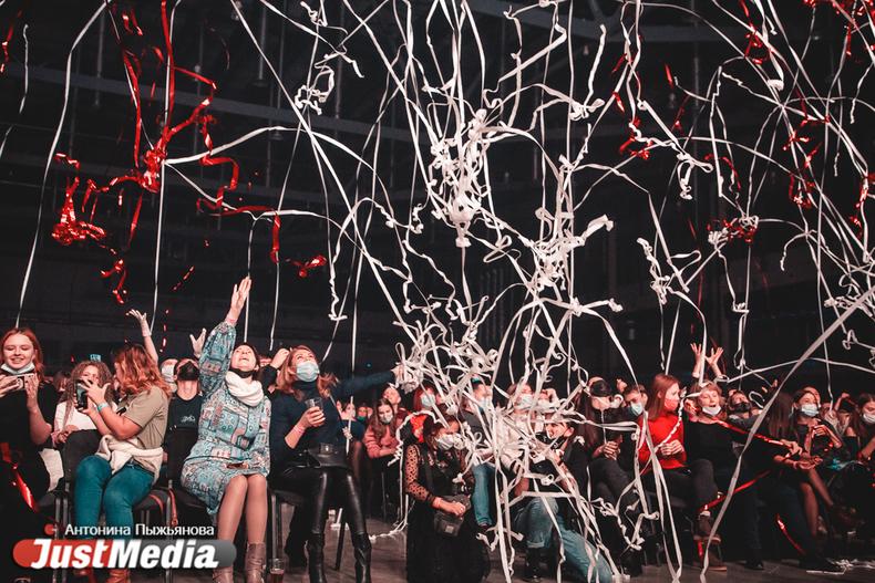 Афиша событий Екатеринбурга: премьера спектакля «Елка у Ивановых», День Исети и выставка «Послание из Петербурга» - Фото 1